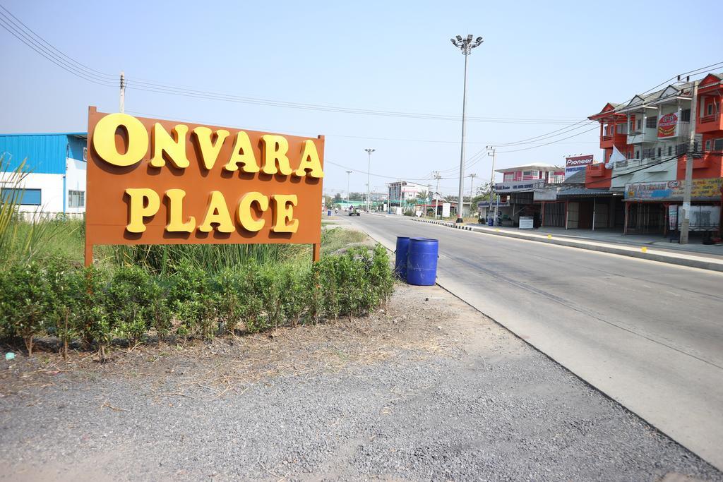 Onvara Place Hotel Ayutthaya Eksteriør billede