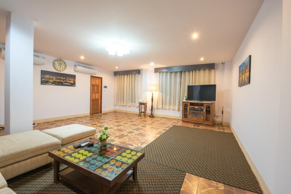 Onvara Place Hotel Ayutthaya Eksteriør billede